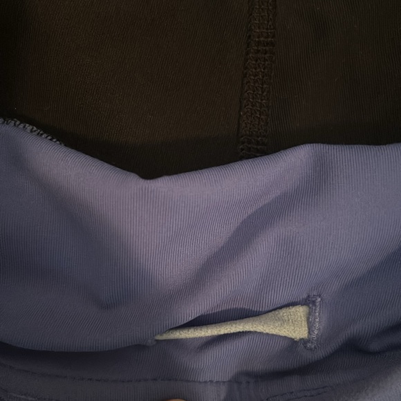 Lululemon black leggings size 4 - Picture 3 of 6